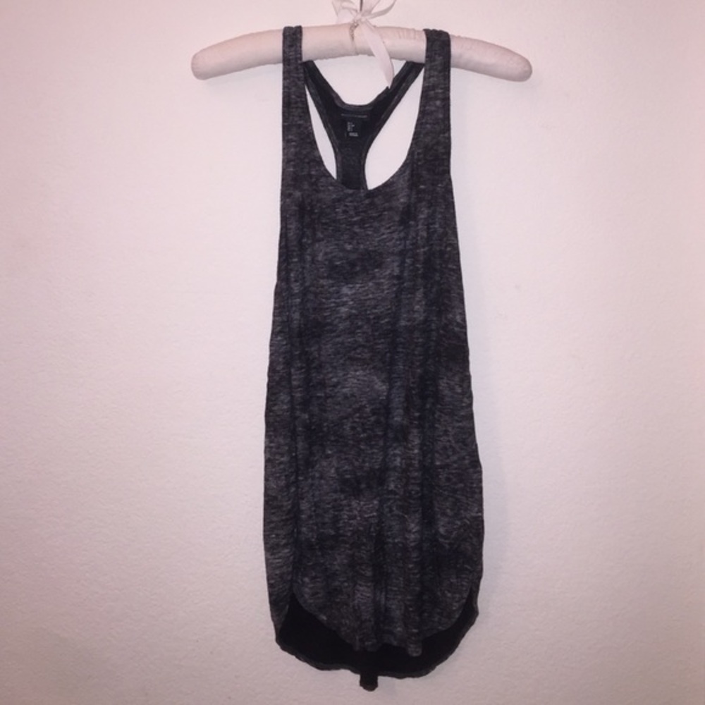 ⭐️🔻Mercer and Madison Racerback Tank